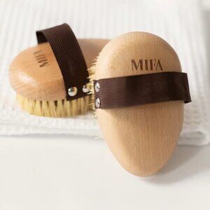 MIFA: Detox Body Brush (Jilly Box) NWT